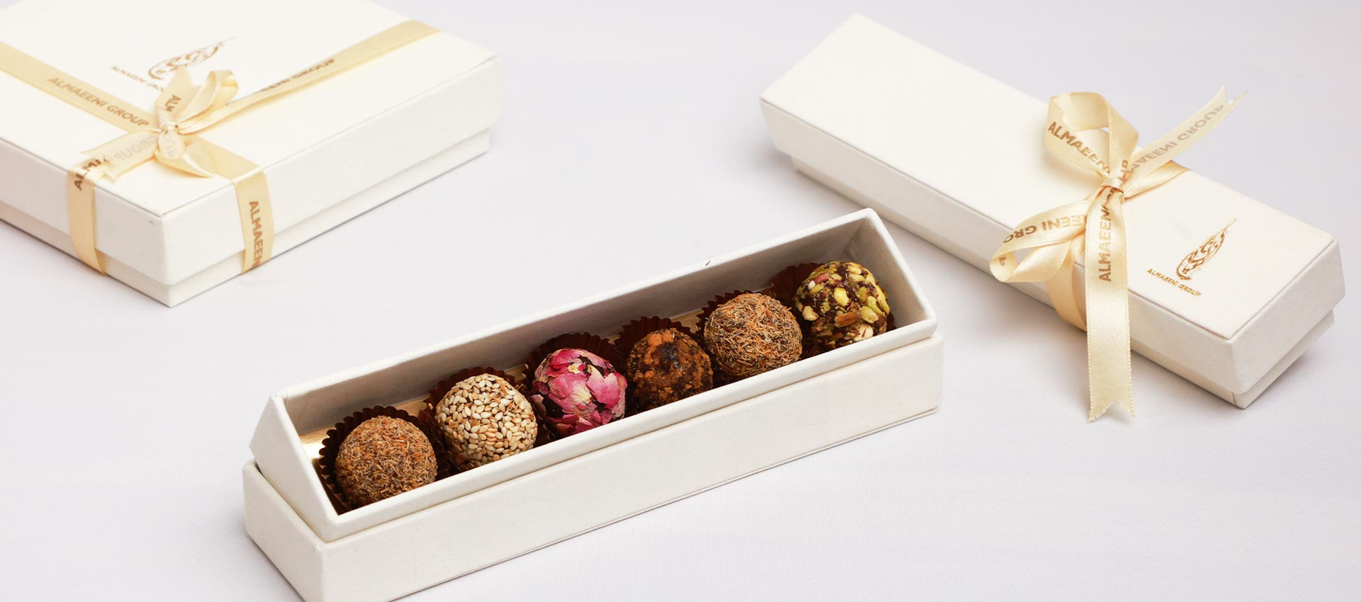 whiote-box-small